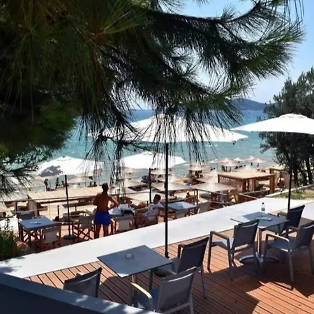 Endless Blue Seaside فيلة