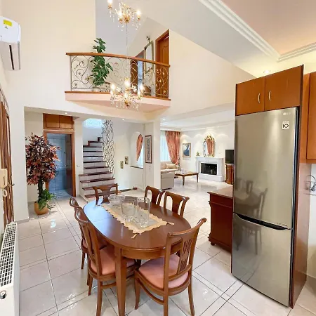 Endless Blue Seaside PalaiónTsiflíkion