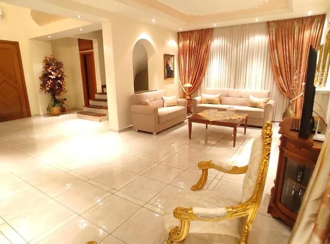 Endless Blue Seaside PalaiónTsiflíkion