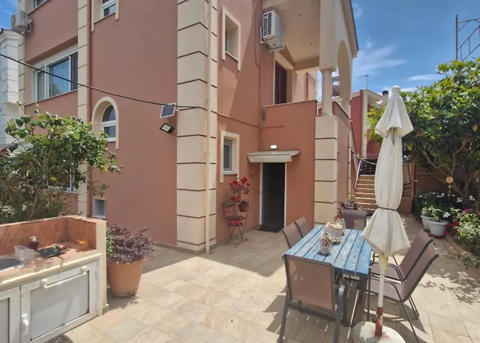 Endless Blue Seaside *